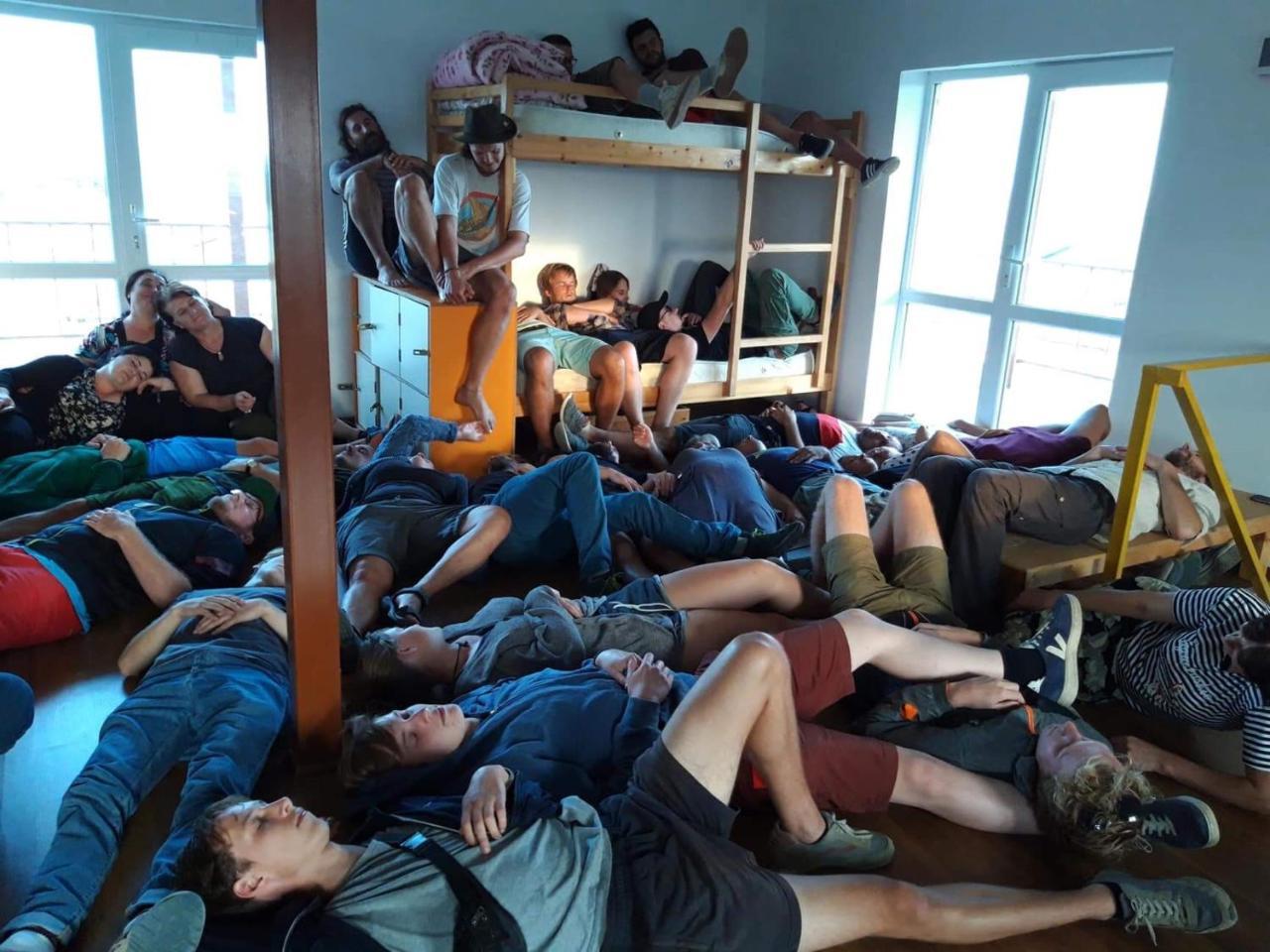 Udabno Hostel Εξωτερικό φωτογραφία